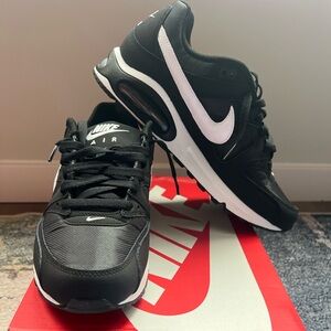 Nike Black and White Air Max Sneakers Women’s Size 12/Mens 10